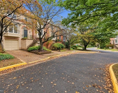 3968 Clares Court - Photo Thumbnail 3