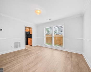 7827 Bold Lion Lane - Photo Thumbnail 11