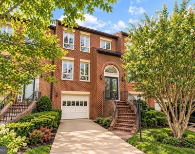 10220 Baltusrol Court - Photo Thumbnail 31