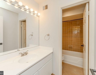 10220 Baltusrol Court - Photo Thumbnail 21