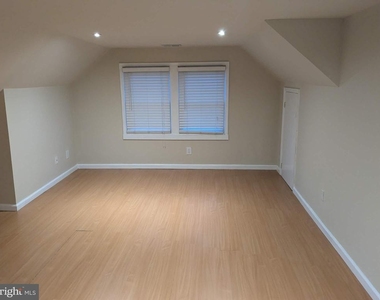 4816 Seminole Avenue - Photo Thumbnail 19