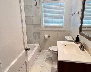 4816 Seminole Avenue - Photo Thumbnail 23