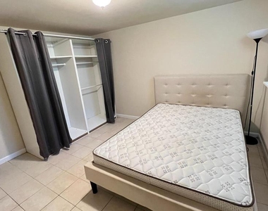 4816 Seminole Avenue - Photo Thumbnail 28
