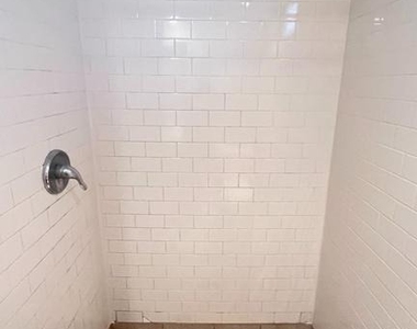 4816 Seminole Avenue - Photo Thumbnail 12