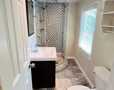 4816 Seminole Avenue - Photo Thumbnail 13