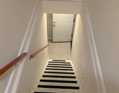 4816 Seminole Avenue - Photo Thumbnail 24