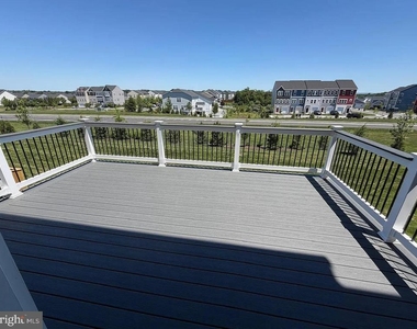 127 Galaxy Place - Photo Thumbnail 15