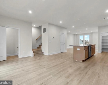 127 Galaxy Place - Photo Thumbnail 3
