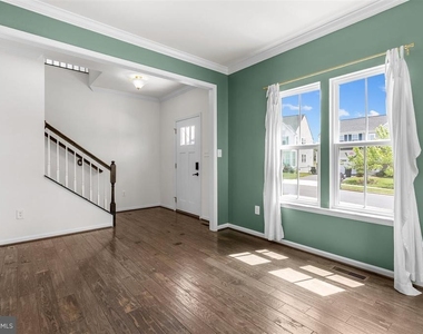 109 Emperor Drive - Photo Thumbnail 7