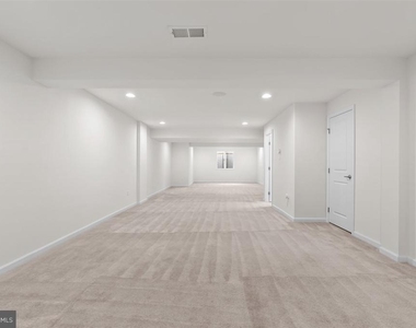 109 Emperor Drive - Photo Thumbnail 46