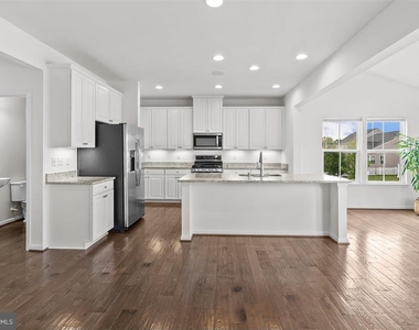 109 Emperor Drive - Photo Thumbnail 11