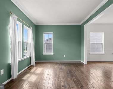 109 Emperor Drive - Photo Thumbnail 6