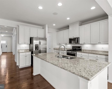 109 Emperor Drive - Photo Thumbnail 15