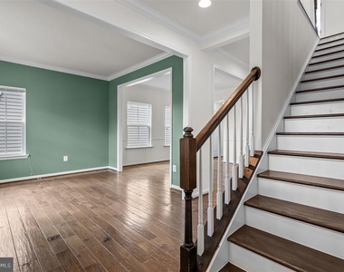 109 Emperor Drive - Photo Thumbnail 4