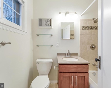 3228 Wellington Road - Photo Thumbnail 9