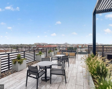 701 Swann Avenue - Photo Thumbnail 25