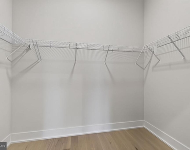 701 Swann Avenue - Photo Thumbnail 19