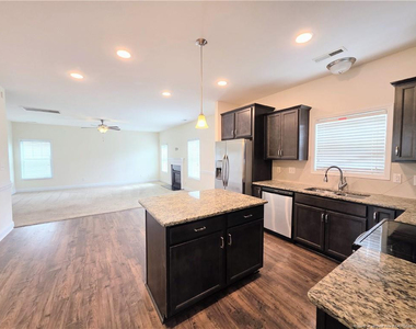 173 Weston Woods Street - Photo Thumbnail 8