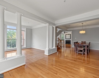 5256 Bessley Place - Photo Thumbnail 36
