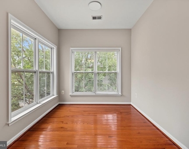 5256 Bessley Place - Photo Thumbnail 46