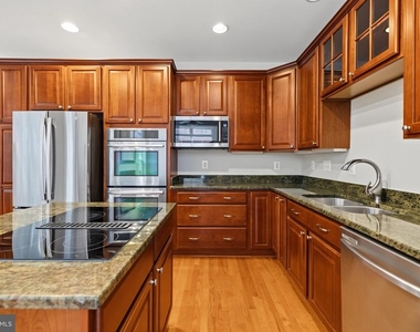 5256 Bessley Place - Photo Thumbnail 26