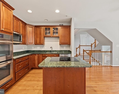 5256 Bessley Place - Photo Thumbnail 27