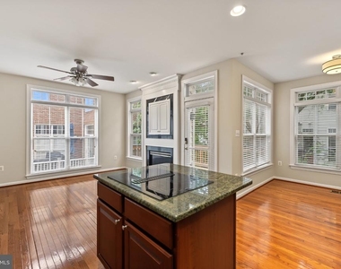 5256 Bessley Place - Photo Thumbnail 24