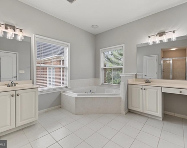 5256 Bessley Place - Photo Thumbnail 50