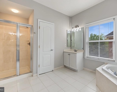5256 Bessley Place - Photo Thumbnail 51
