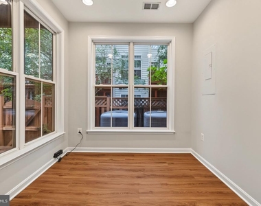 5256 Bessley Place - Photo Thumbnail 16