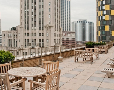 45 Wall Street, Unit 1921 - Photo Thumbnail 3