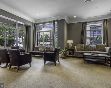 851 N Glebe Road N - Photo Thumbnail 26