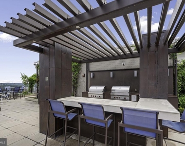851 N Glebe Road N - Photo Thumbnail 32