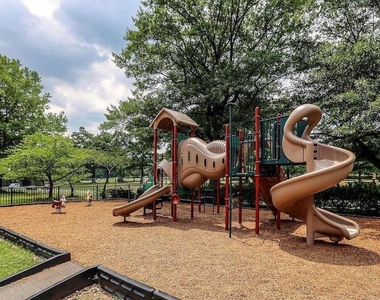 1111 Arlington Boulevard - Photo Thumbnail 19