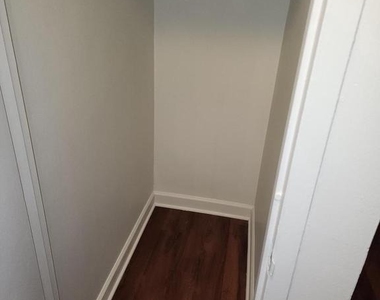 1111 Arlington Boulevard - Photo Thumbnail 3