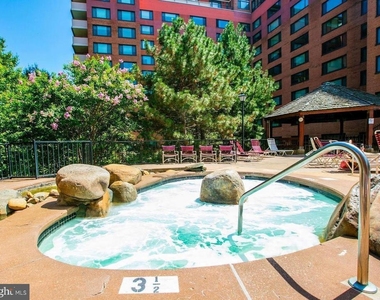 1111 Arlington Boulevard - Photo Thumbnail 17