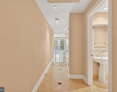 1881 N Nash Street - Photo Thumbnail 8
