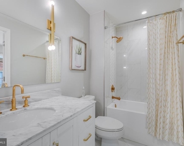 1507 N Colonial Terrace - Photo Thumbnail 22