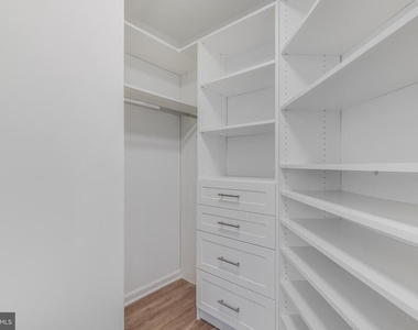 1507 N Colonial Terrace - Photo Thumbnail 29