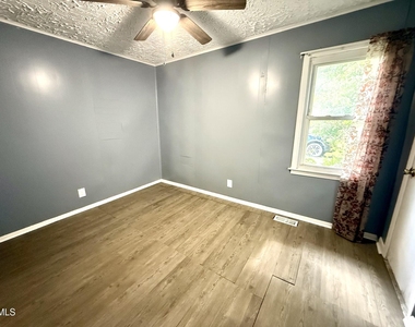 10224 Holly Springs Road - Photo Thumbnail 14