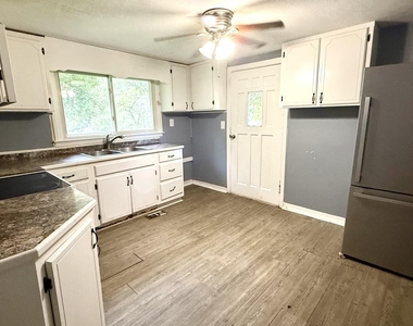 10224 Holly Springs Road - Photo Thumbnail 7