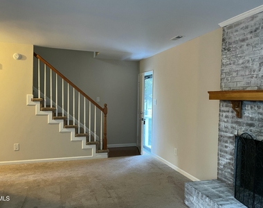 121 Arbuckle Lane - Photo Thumbnail 9