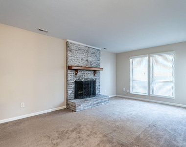 121 Arbuckle Lane - Photo Thumbnail 3