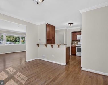 1811 N Randolph Street - Photo Thumbnail 7