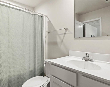 1107 Pale Moss Drive - Photo Thumbnail 11
