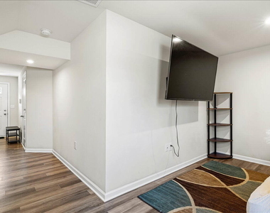 1107 Pale Moss Drive - Photo Thumbnail 3