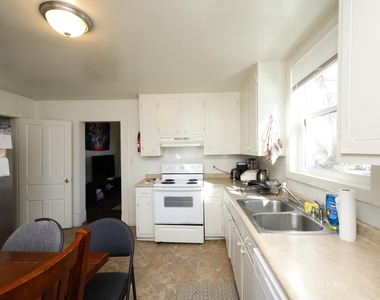 807 Wilkerson Avenue - Photo Thumbnail 3