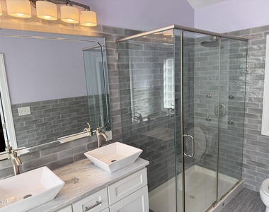 4112 Breadfruit Court - Photo Thumbnail 9
