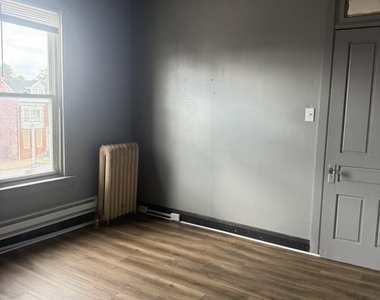 108 N Penn Street - Photo Thumbnail 3