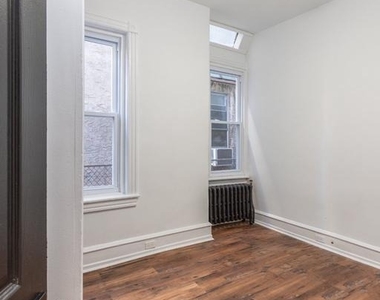 5225 Cedar Avenue - Photo Thumbnail 11